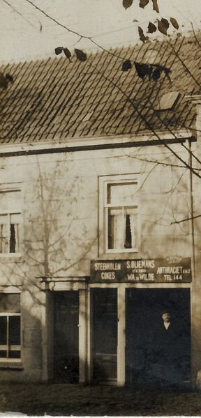 Bestand:Huisnummer-8a-b-c-foto-3-1914.jpg