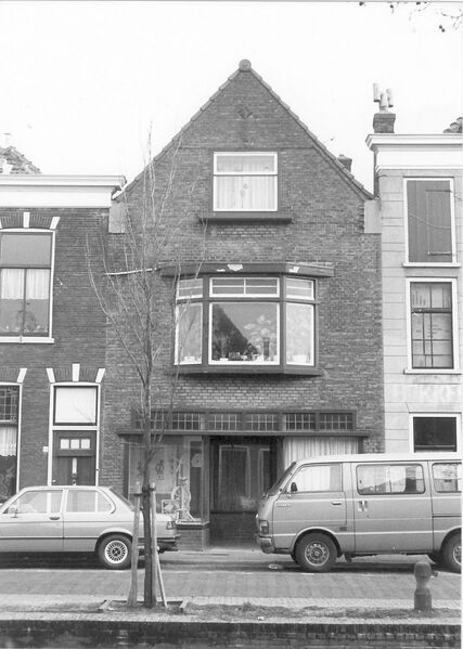 Bestand:Huisnummer-67-67a-foto-1-1983-GAD.jpg